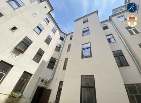 Innenhof Fassade neu gemalt