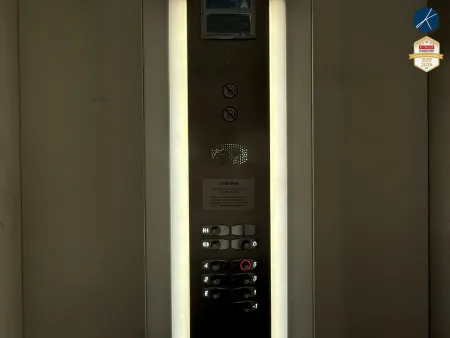 Moderner Personenlift
