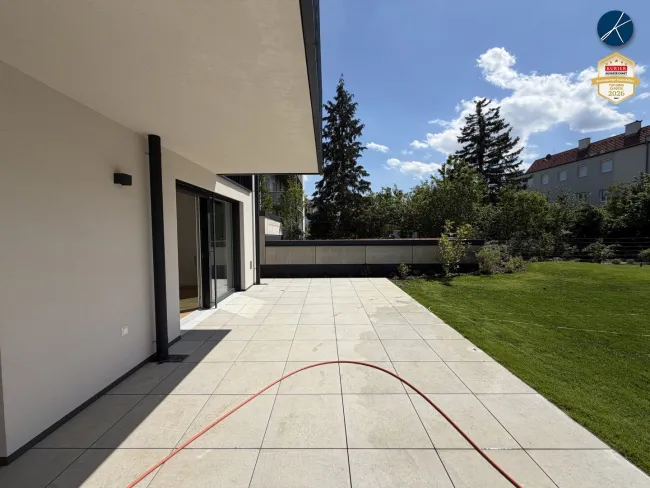 260m² Eigengarten & Terrasse
