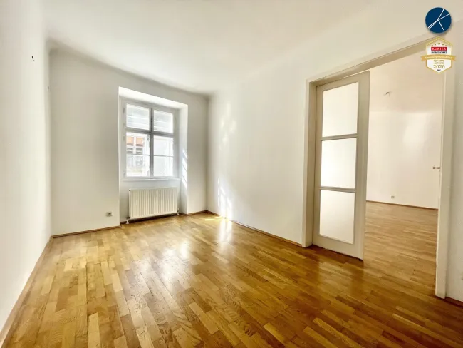 Büroraum 2 / Besprechungszimmer