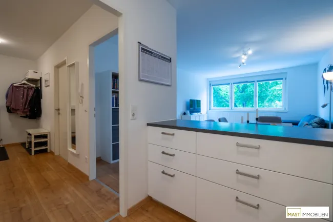 Wunderschön und optimal aufgeteilte 2 Zimmer Wohnung im 21. Wiener Bezirk mit Grünblick - Bild