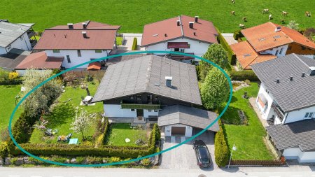 Attraktives Wohnhaus mit zwei Einheiten in ruhiger Lage von Itter