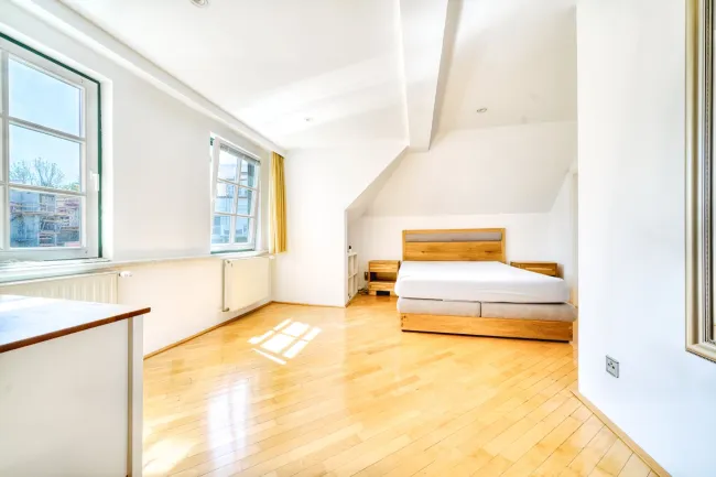 Schlafzimmer 1 OG
