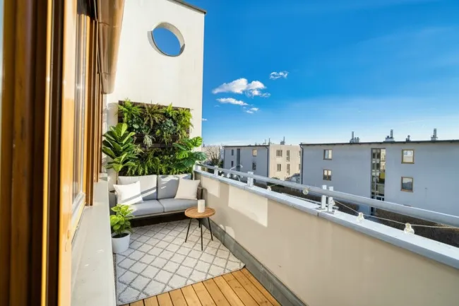 Traumhafte, sonnige Terrassen-Wohnung mit Garagenplatz - Titelbild