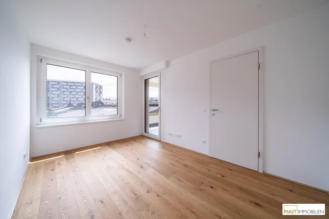 *Sofort beziehbar* Perfekt geschnittene 2-Zimmer im 4. Obergeschoss - Bild