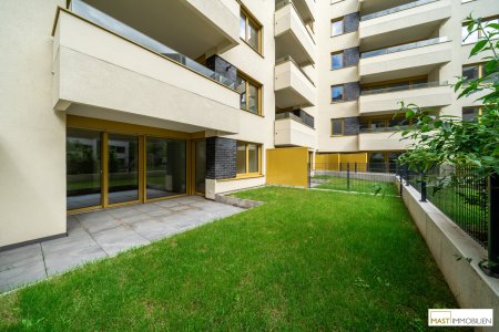 *Erstbezug* 2-Zimmer Gartenwohnung mit über 40qm Freifläche!