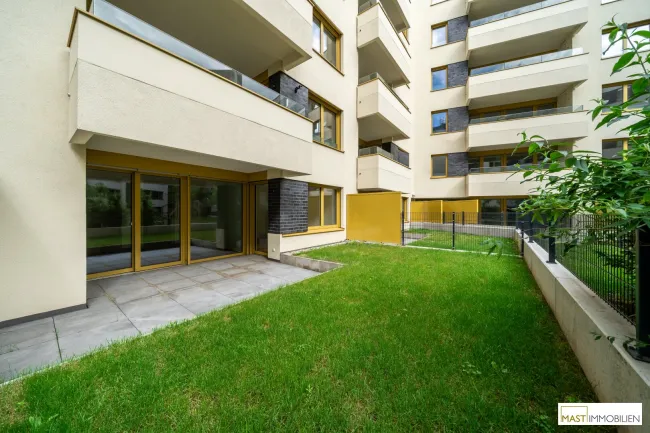 *Erstbezug* 2-Zimmer Gartenwohnung mit über 40qm Freifläche! - Bild