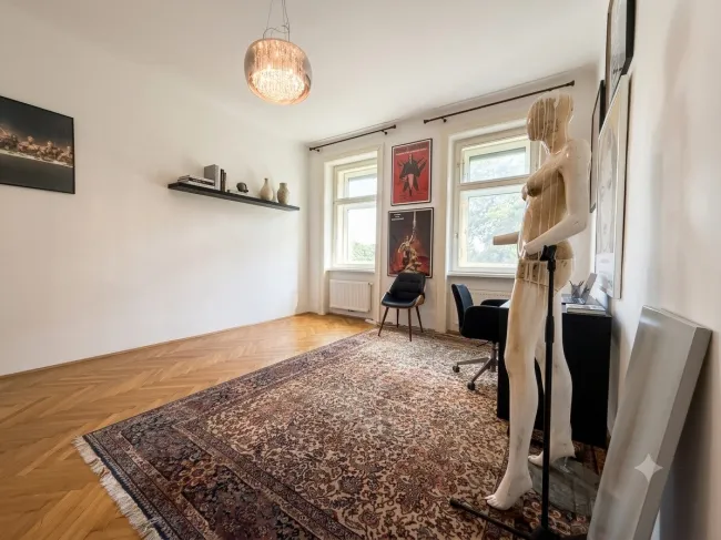 Altbau-Juwel zwischen Schönbrunn & Technischem Museum: Stilvolle Garconniere mit echtem Wiener Charme - Titelbild