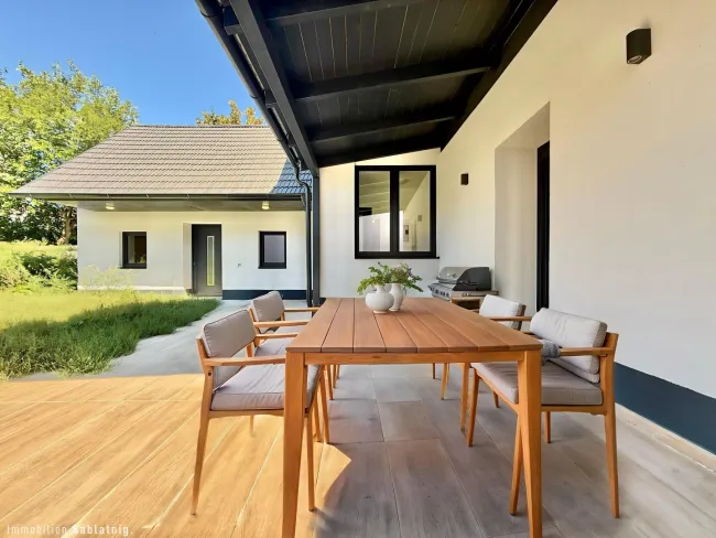 MODERNES EINFAMILIENHAUS in Rabensburg! 4 Zimmer, Garten, Terrasse und Garagen! - Titelbild