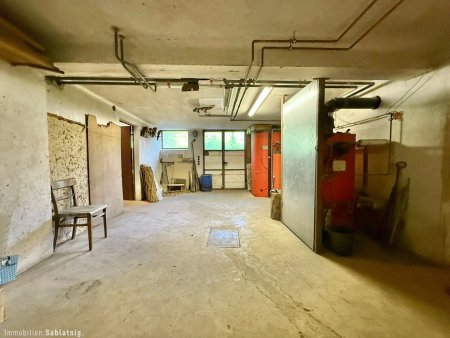 GROßZÜGIGES EINFAMILIENHAUS mit Garten, Terrasse & Garage in Mannersdorf a.d. March – Renovierungsprojekt!