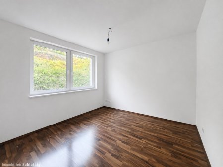 Charmante 2-Zi-Wohnung in Imbach mit Terrasse, Garage & moderner Einbauküche!