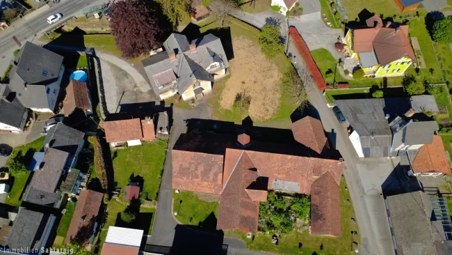 PROJEKTLIEGENSCHAFT MIT HERRENHAUS