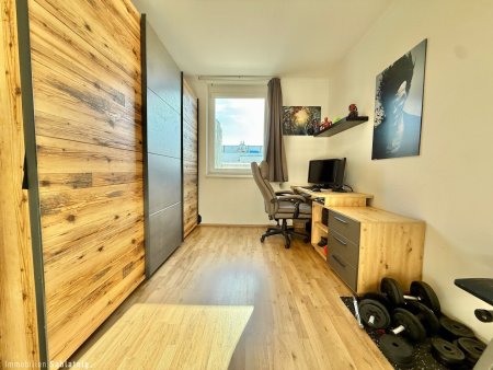 DACHTERRASSE! AUSSICHT! WOHNTRAUM! Genießen Sie modernes Wohnen mit 119,57 m² Freifläche über den Dächern von Leobersdorf!