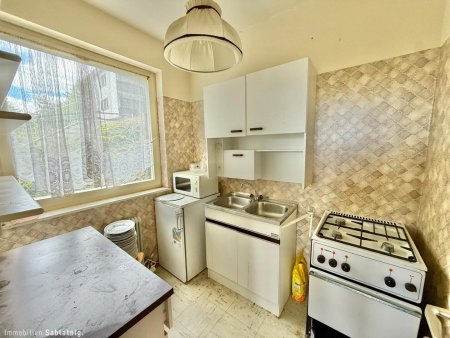 FERNBLICK RUHELAGE ERHOLUNG! Sanierungsbedürftige Eigentumswohnung mit Loggia, Balkon & optionalem Stellplatz in Semmering-Kurort!