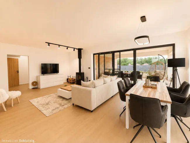 Traum-Bungalow in Hevlín (nähe Laa an der Thaya) 142m², Garten, Terrasse, Garage! - Bild
