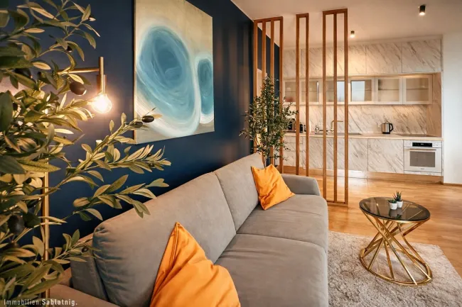 Luxus! Leben! Lifestyle! - Traumwohnung im TRIIIPLE TOWER! - Titelbild
