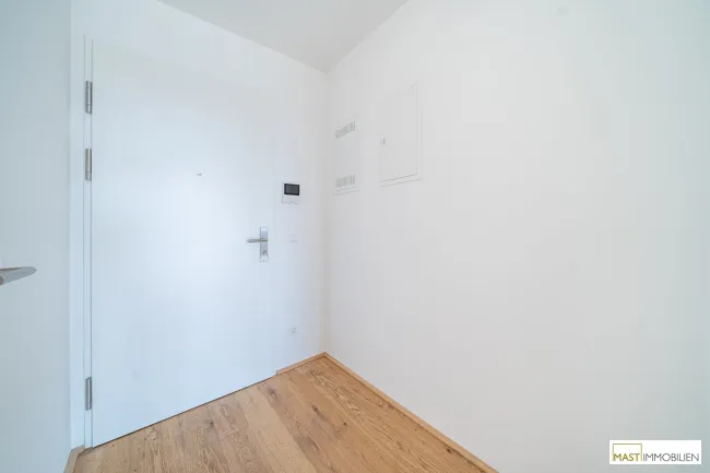*7. Obergeschoss* Großzügige 2-Zimmer Wohnung mit 11qm Balkon - Bild