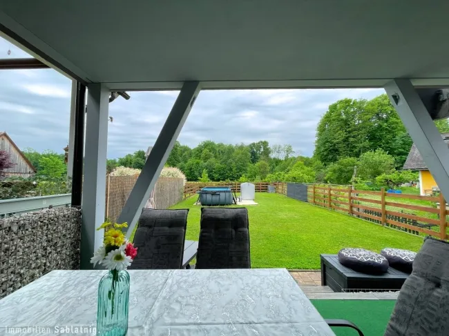 CHARMANTES KLEINES HAUS! Ruhelage mit Garten und Grünblick! - Titelbild