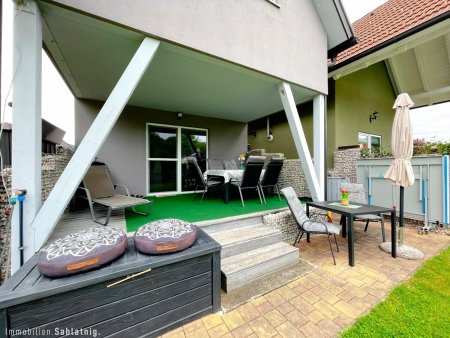 CHARMANTES KLEINES HAUS! Ruhelage mit Garten und Grünblick!