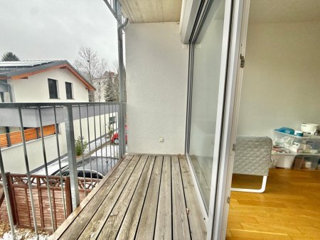 MODERNE 2-Zimmer-Wohnung in Klosterneuburg, neuwertig mit Loggia & Fußbodenheizung!