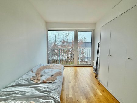 MODERNE 2-Zimmer-Wohnung in Klosterneuburg, neuwertig mit Loggia & Fußbodenheizung!