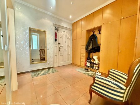 GROßZÜGIGE 4-ZIMMERWOHNUNG - mit 110m², Aufzug & EBK in 1100 Wien!