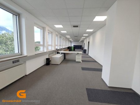 Büroetage in Bahnhofsnähe Puch mit flexiblen Möglichkeiten mieten