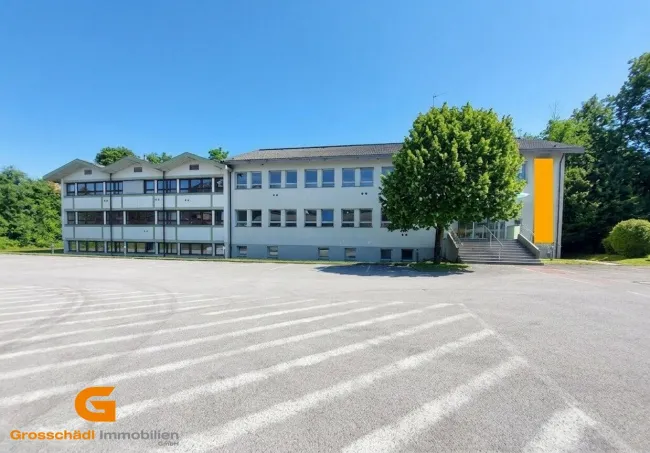 Repräsentativer Unternehmensstandort nahe Salzburg Süd - Büro mieten - Titelbild