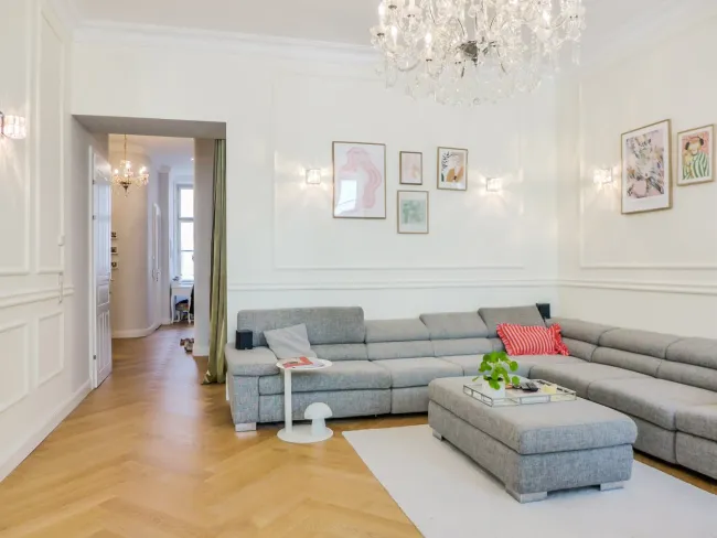 Modernes Raumkonzept trifft klassischen Altbau - 4 Zimmer-Wohntraum nahe Wien Mitte - Titelbild