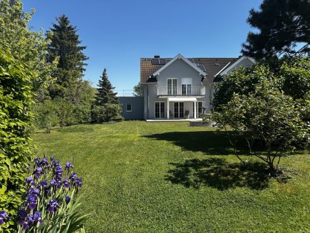 Modernes Einfamilienhaus in Ruhelage mit hochwertiger Ausstattung, uneinsehbarem Garten & Grünblick