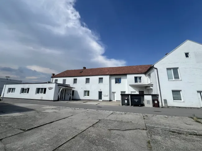 Top Investmentchance mit 6,2% Rendite: Vollvermietetes Zinshaus im Bezirk Baden - Bild