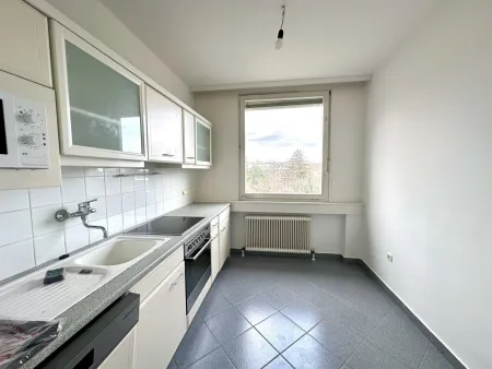 Modernes Wohnen in zentraler Lage - 64 m² Wohnung Nähe Strandbad, Fernblick