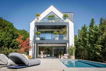 Einfamilienhaus mit Garten & Pool | Vollmöbliert