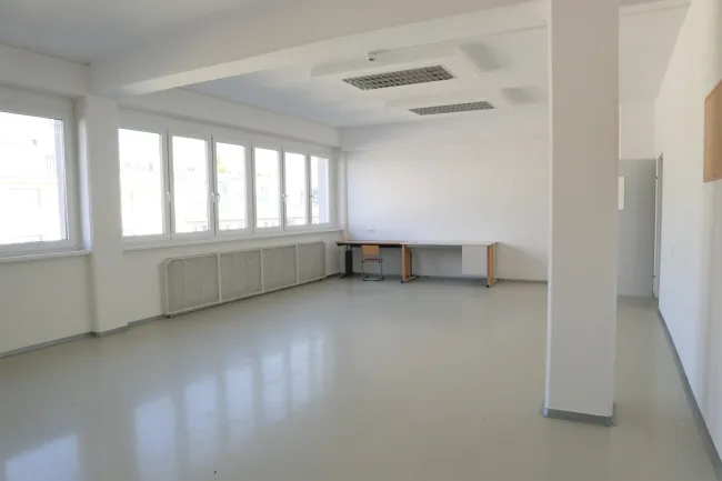 Etagen in Bürohaus zu vermieten | Unbefristet - Bild