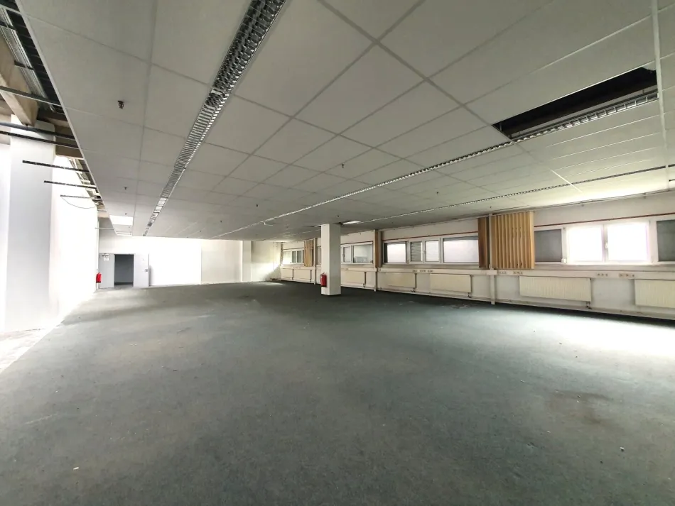 Flexibel einsetzbare Gewerbefläche im ersten Obergeschoss - Bild