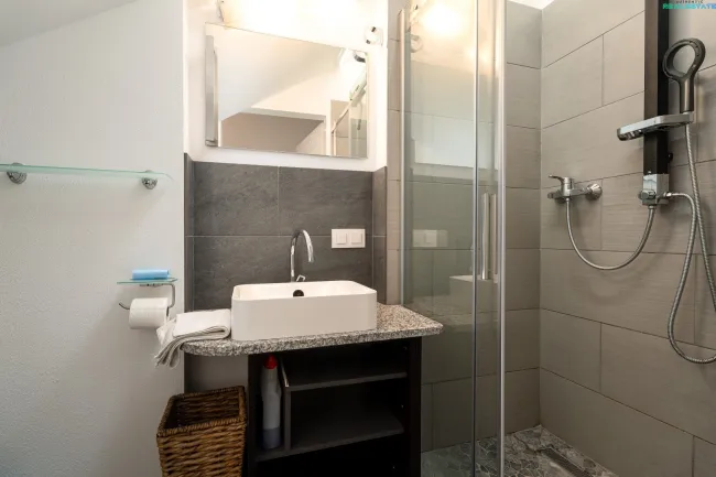 Badezimmer 2