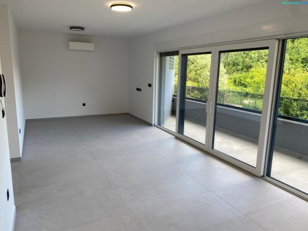Luxus auf der Insel Krk | Moderne 3-Zi-Wohnung mit Südbalkon & 2 Stellplätzen – Erstbezug!