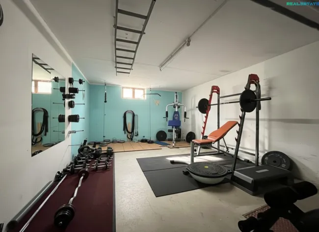 GYM