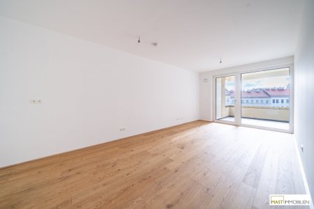 *Hauptbahnhof* 3-Zimmer Familienwohnung mit 12qm Freifläche!