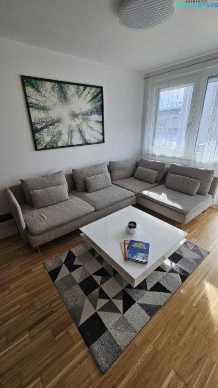 Neuwertige 2-Zi-Wohnung mit Balkon in Oberlaa – Top Lage!