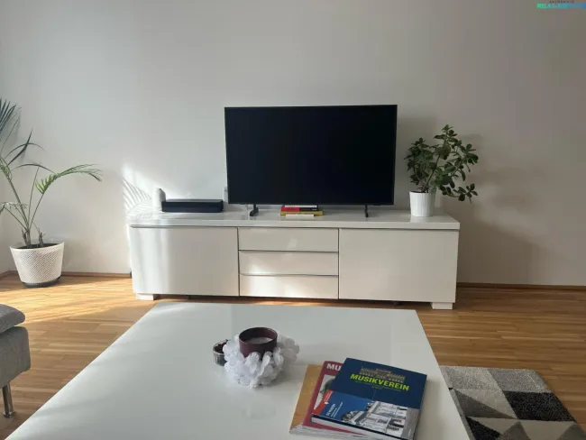 Neuwertige 2-Zi-Wohnung mit Balkon in Oberlaa – Top Lage! - Bild