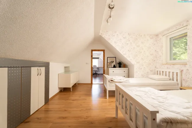 Schlafzimmer 2