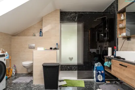 Badezimmer OG
