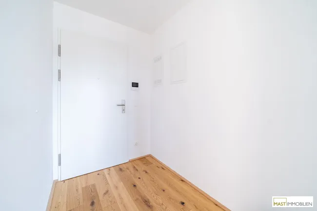 *Sofort beziehbar* 2-Zimmer mit über 12qm westseitiger Freifläche - Bild