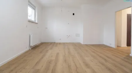 Exklusiv sanierte 4-Zimmer-Wohnung mit 2 Loggien in begehrter Lage von Mödling