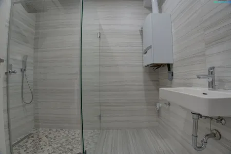 Erstbezug in Floridsdorf - Sanierter Altbau - 3 Zimmer