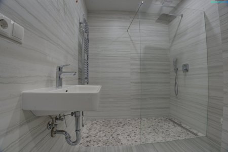 Erstbezug in Floridsdorf - Sanierter Altbau - 3 Zimmer