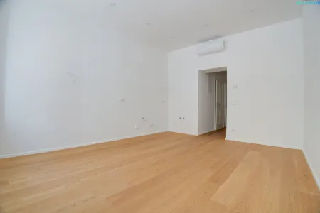 Erstbezug nach Sanierung - 1 Zimmer Wohnung mit Klima und Fußbodenheizung
