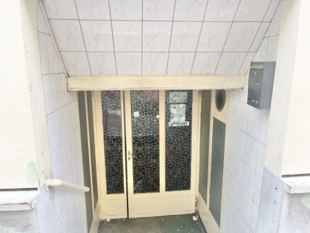 PROVISIONSFREI ! Ca. 90 m² großes, unbefristetes! Geschäftslokal mit großem Gestaltungspotenzial in 1100 Wien
