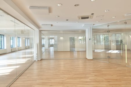 Büro im Gewerbepark - Moderne Flächen mit Tiefgarage und Außenflächen